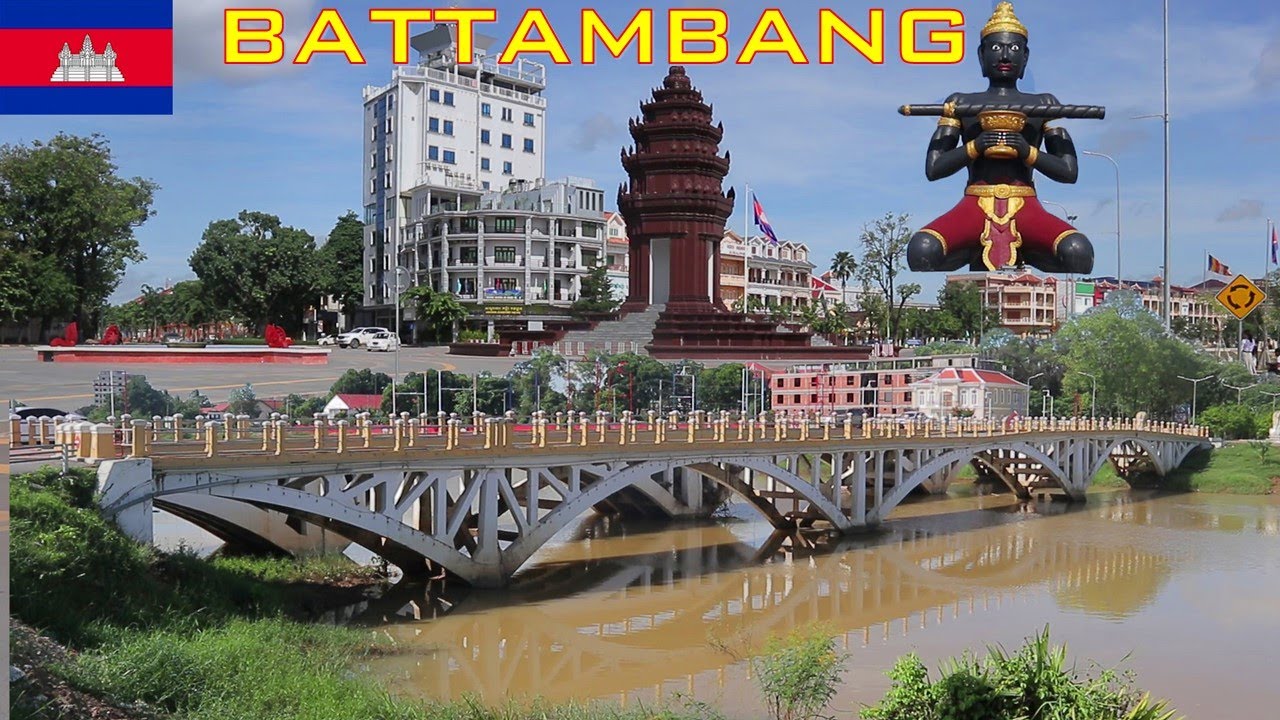 ON PJUM BEN DAY THE TOWN IS QUIET. PEOPLE NOT WORK AND GO TO VISIT ANY WHERE.