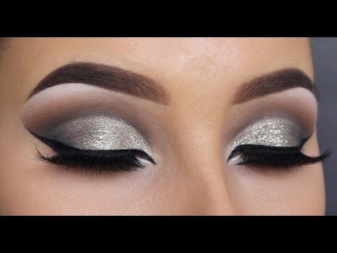 This look eats !!!!! Cut crease rhinestone #mia #makeup #makeuptutoria, eyeshadow black girl