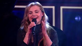Vajèn Van Den Bosch - Somewhere Over The Rainbow - Rtl Late Night Met Twan Huys