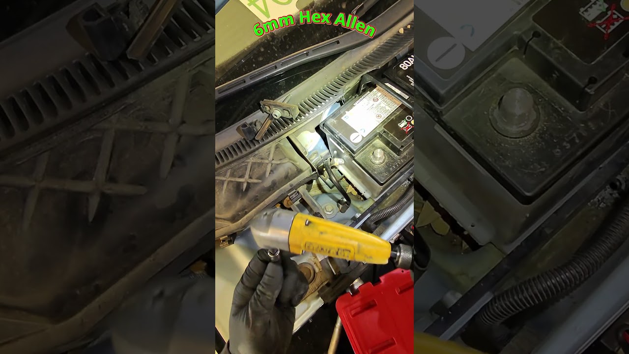 2004-2009 Audi A4 Convertible Battery Repair Replacement How To 