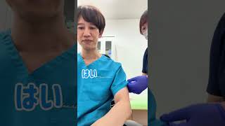 [Autumn 2025] The atmosphere when a doctor administers a flu vaccination