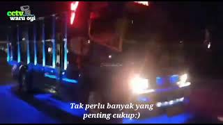 Story wa oleng 30 detik truk (on-fire)