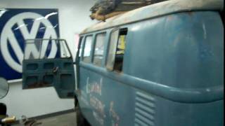VW Bus Start Up
