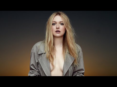 Dakota Fanning's Hottest Bikini Moments