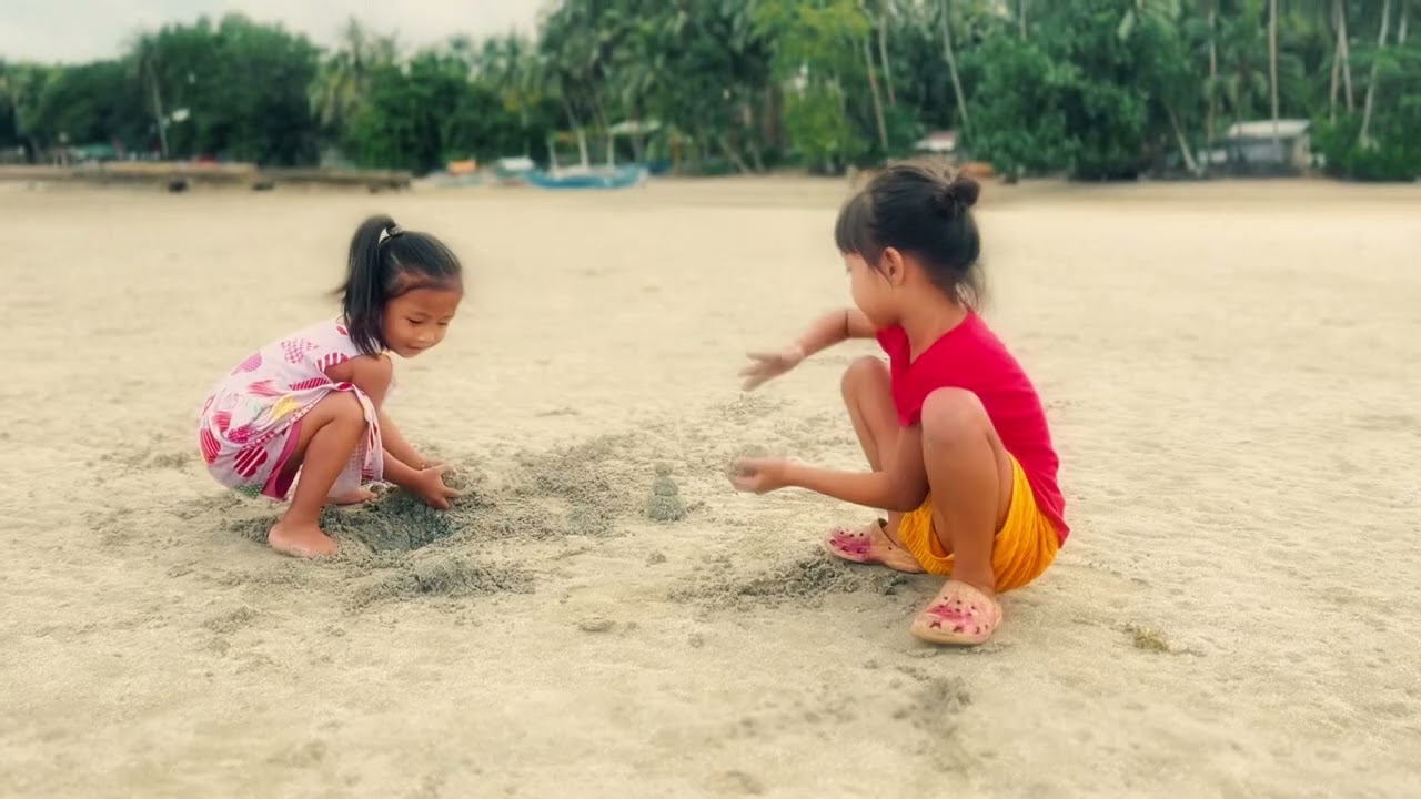 Carefree Moments. 🐾🌊