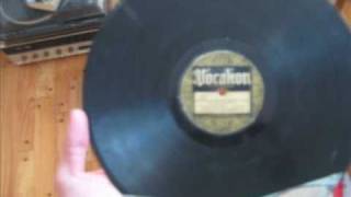 Tampa Red's Hokum Jug Band: My Daddy Rocks Me