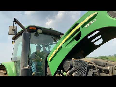 LOTE 04 GNS - TRATOR JOHN DEERE 7230J