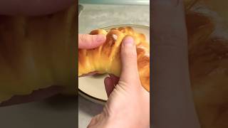 Воздушные булочки-рогалики пошагово 🥐🔥 #простоивкусно #рецепты #shorts