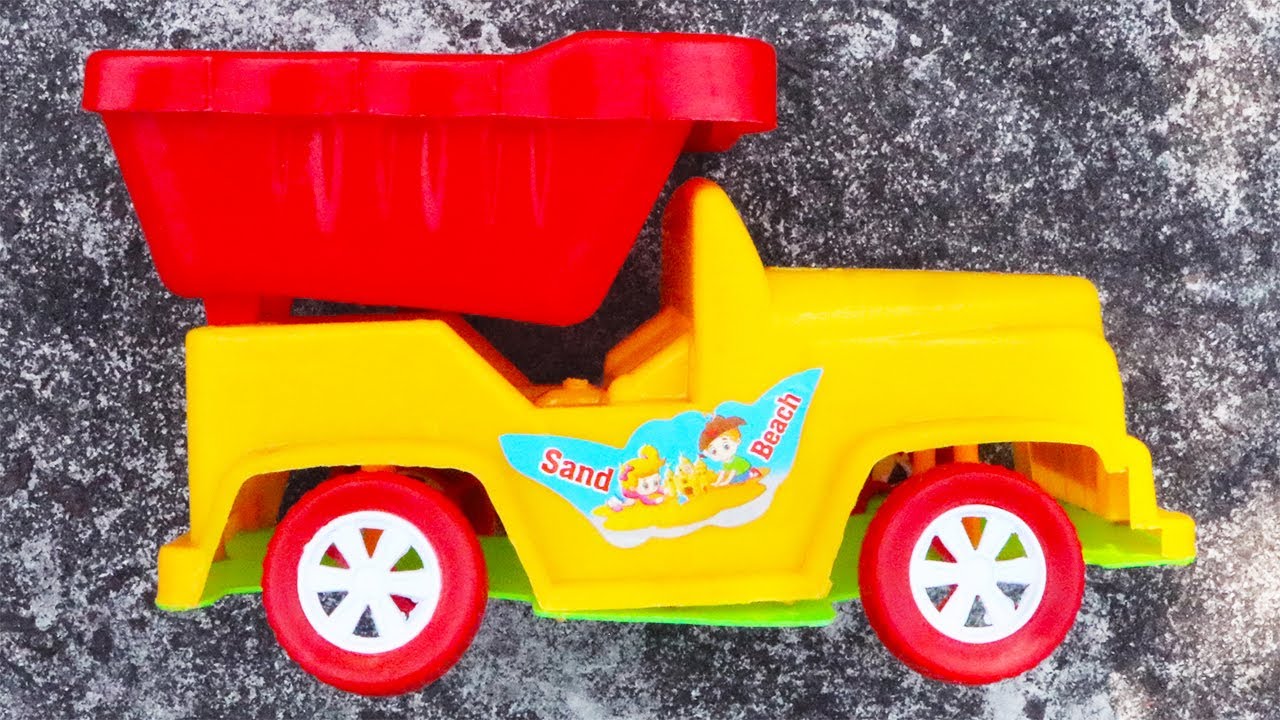 In a Interesting way Sand Beach Latest Cheapest Plastic Colorful Toy Review with Many Real Pigeon