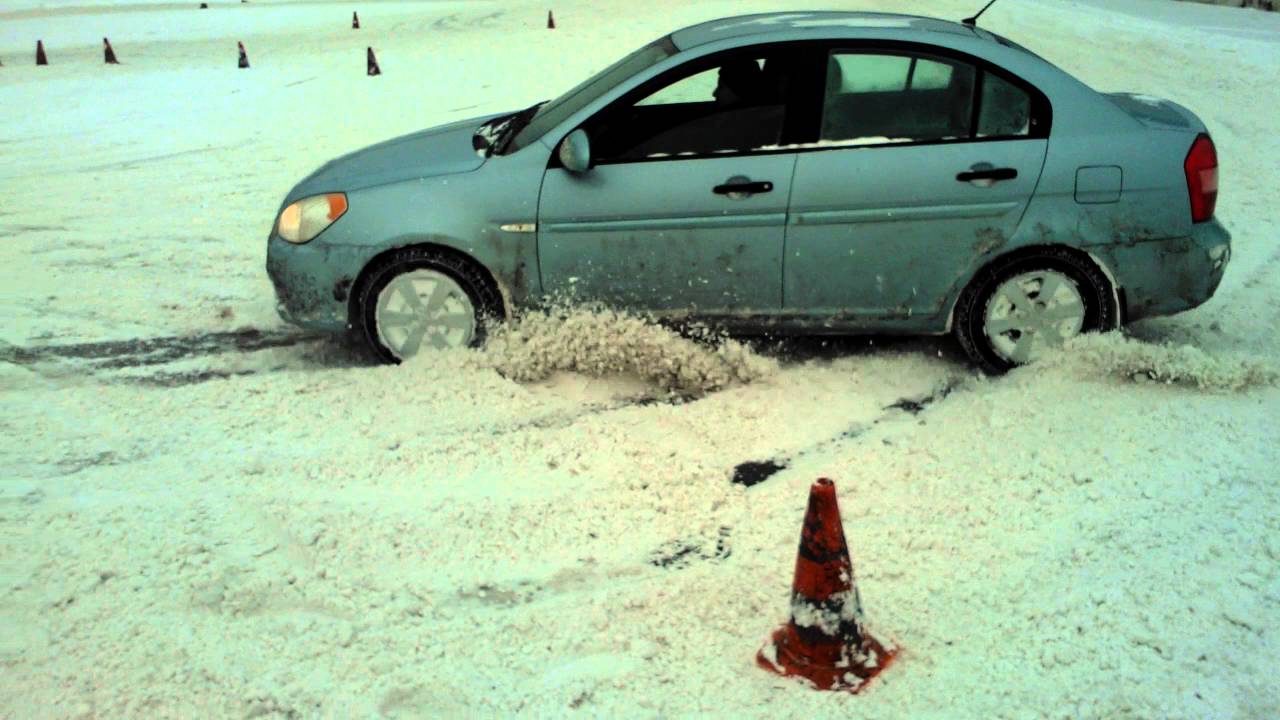 Управляемый занос автомобиля