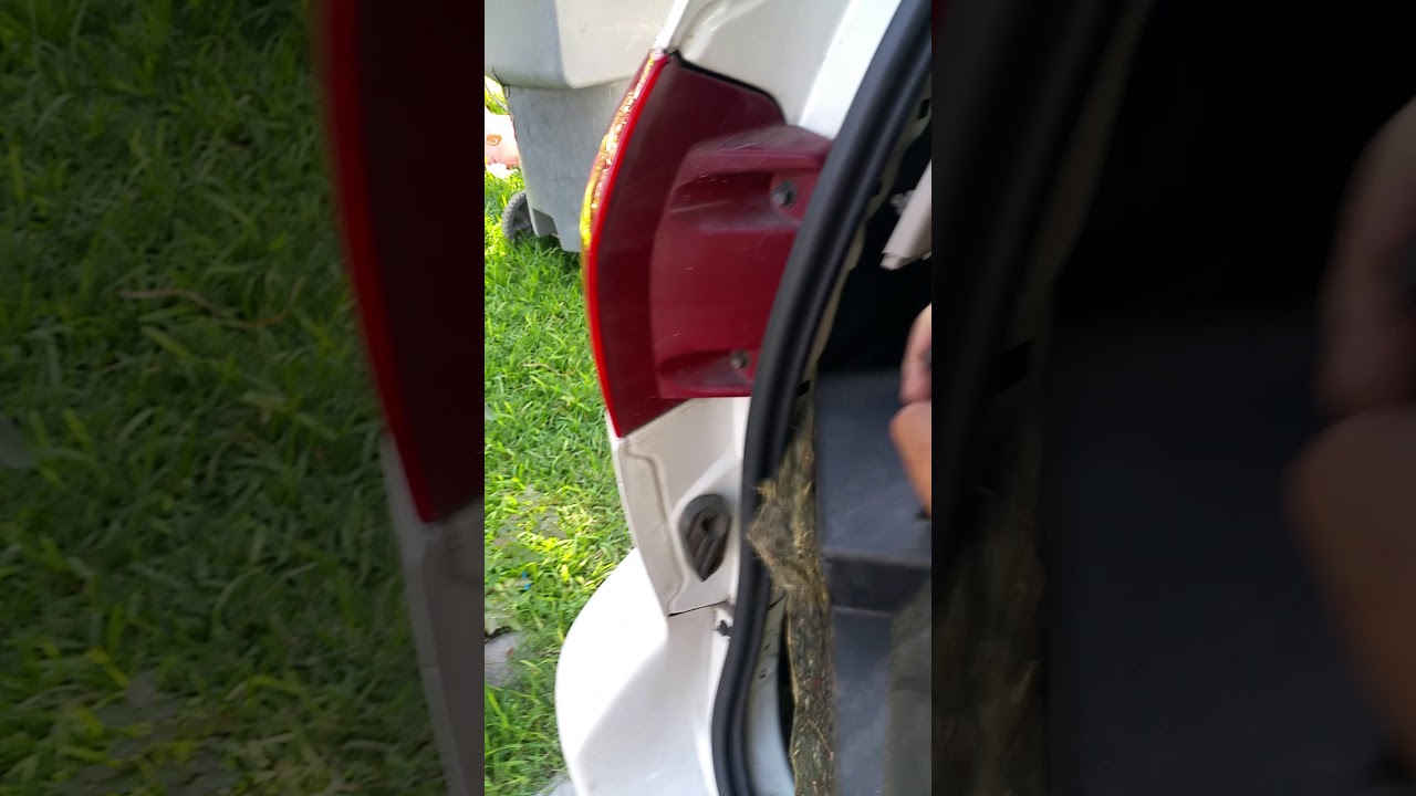 Remove Subwoofer From Toyota Sienna 04 YouTube