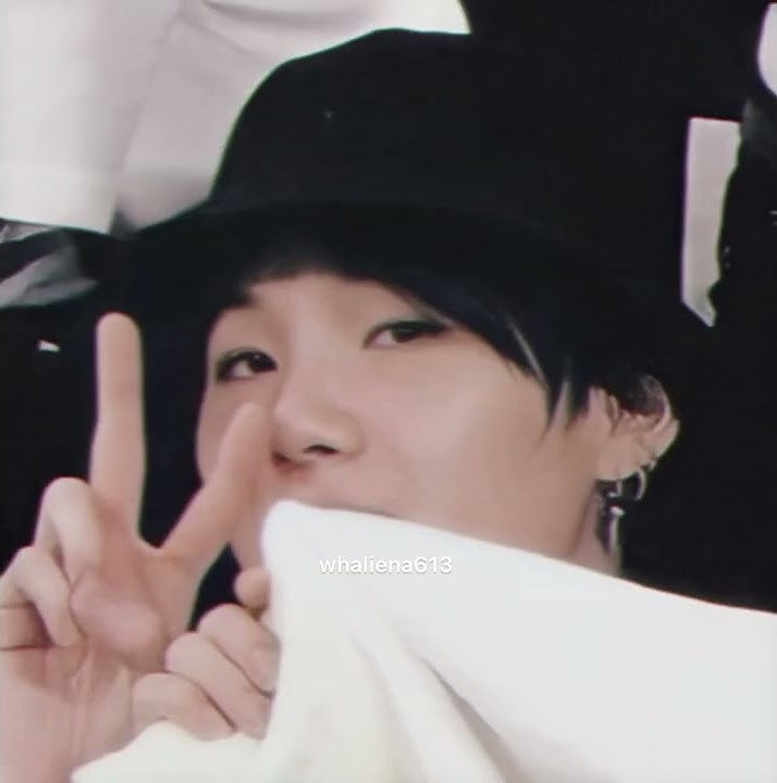 Baby I’d give up anything to travel inside your mind | Yoongi