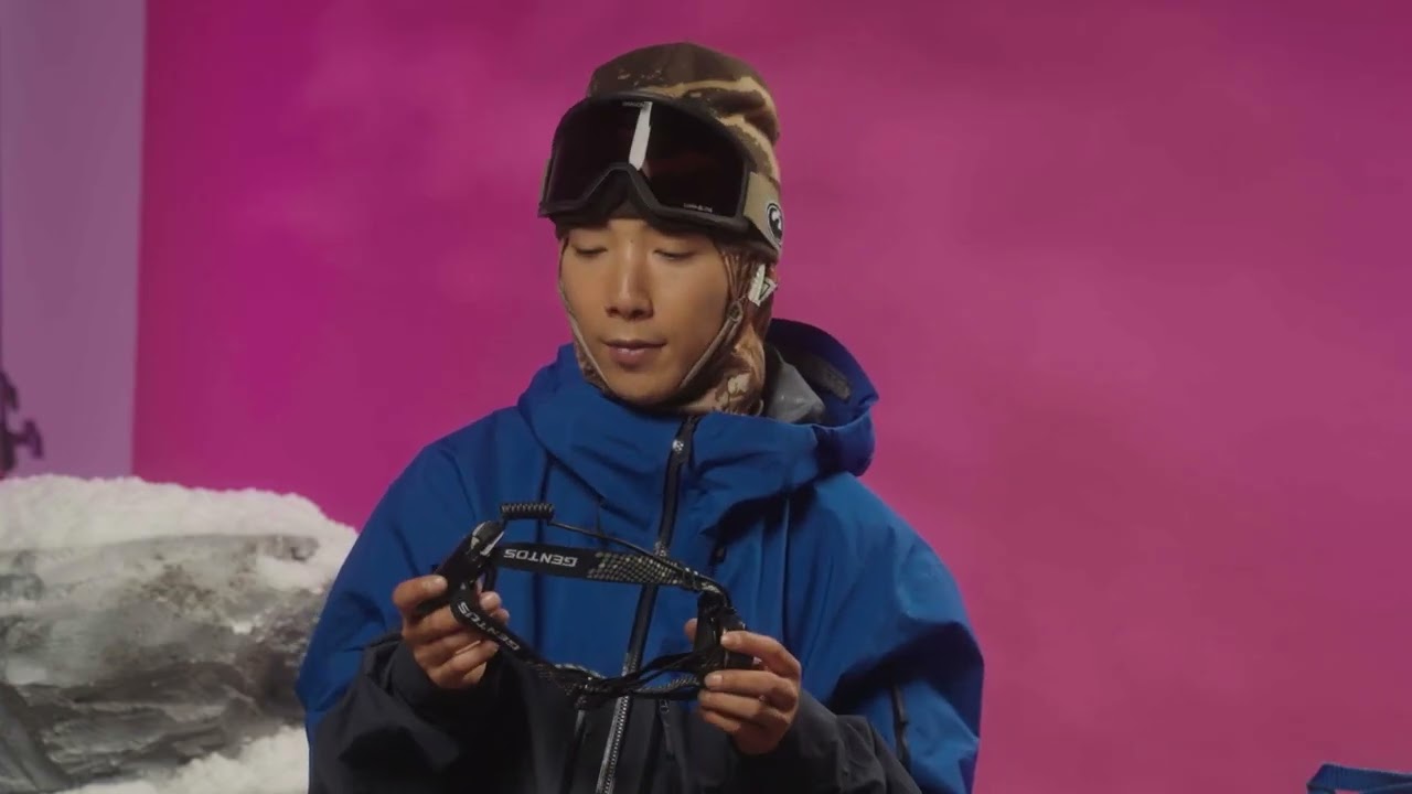 What's in Your Backpack? with Koga Hoshino (Pro Skier) - YouTube