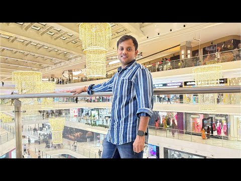 Itna Bada Mall Dekha Pehli Baar 😱