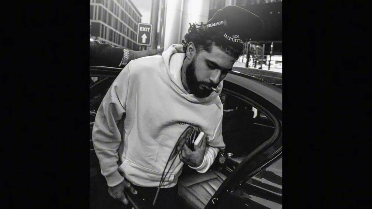 “ElGrande Toto Type Beat – Dark Piano Violin Trap | 122 BPM (Prod. by Slyzz)”