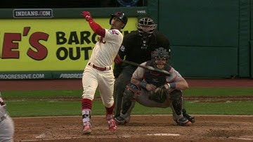 DET@CLE: Lindor hammers a three-run homer to right