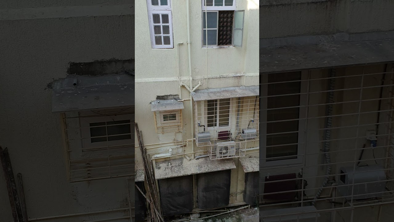 4K.DANESH IRANI [KASHINATH ST.CONTRACTOR BLD.TARDEO]NE ADIL DARUWALLA KE KHILAF GALAT COMPLAIN KIYA.