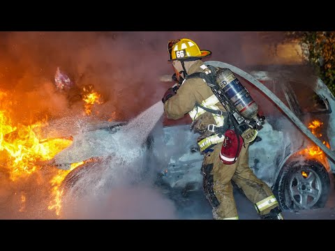 Back to Back Car Fires: LAFD Engine 46 & Light Force 66