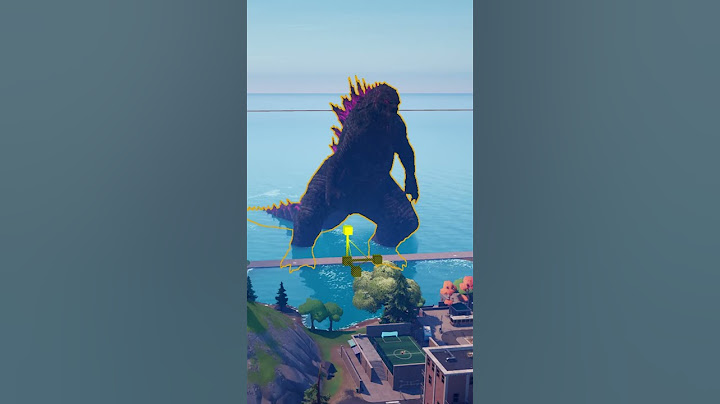 Godzilla Destroys Tilted Towers in Fortnite!