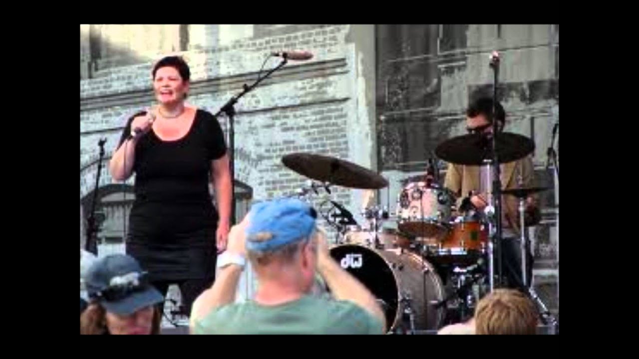karen lovely- never felt no blues
