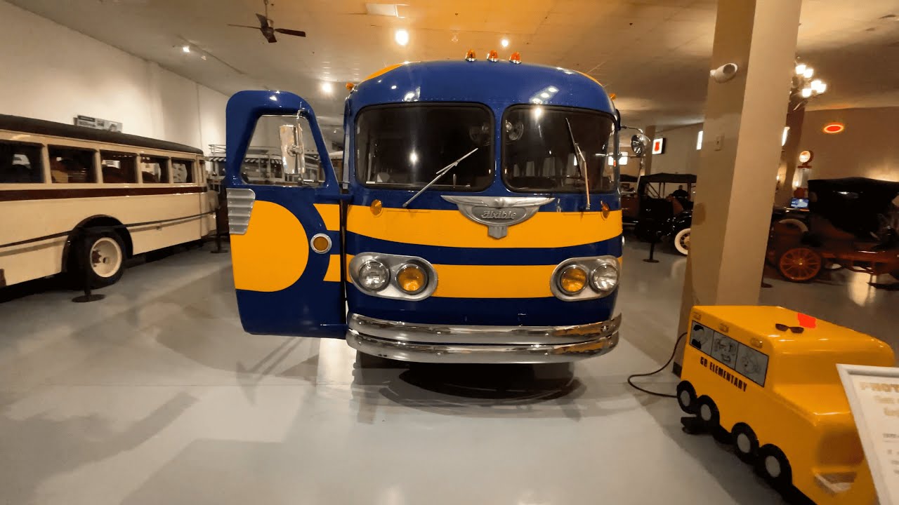 1946 Flxible Clipper walk around - YouTube