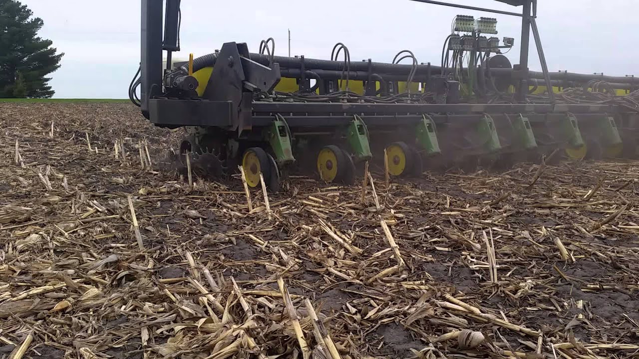 MudSmith Gauge Wheels on John Deere 7200 planter YouTube