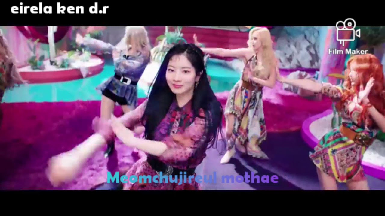 Lyric TWICE -  MORE AND MORE