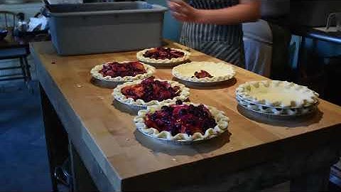 Farmhouse Pies - How We Make Your Pie