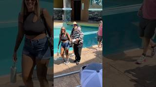 Tom the Mime Antics & Fun #43! | SeaWorld Orlando | #tomthemime #seaworldmime #funnyshorts