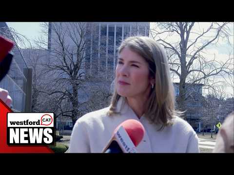 Rep. Lori Trahan takes inspectional tour of Burlington ICE facility