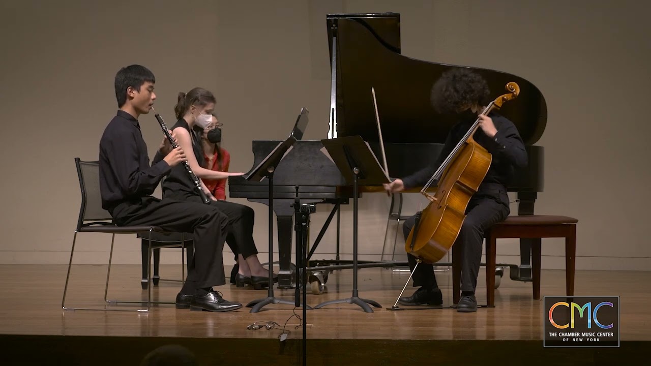 Francis Poulenc, Trio for Piano, Oboe, and Cello  Lent-Presto