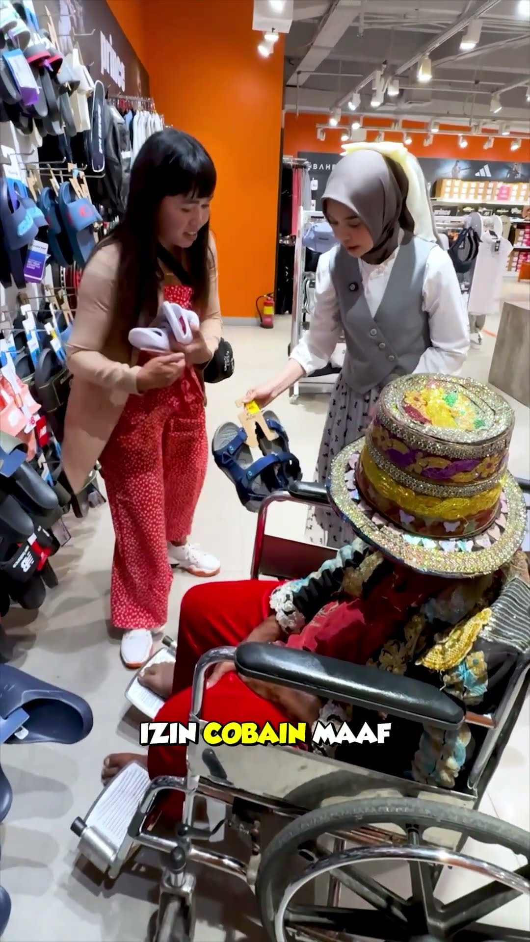Borong semua belanjaan untuk Pak Tarno.. #riaricis