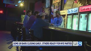Some GR bars celebrating NYE, others planning to close early