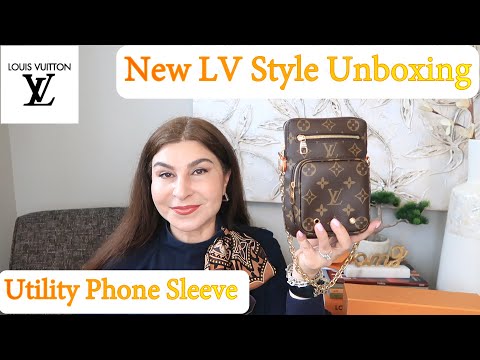 Utility phone sleeve : r/Louisvuitton