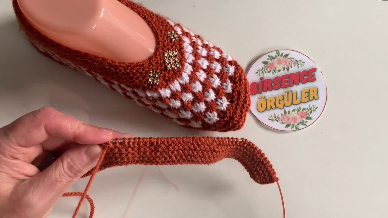 O KADAR KOLAYKİ HERKES YAPABİLİR / İKİ ŞİŞLE ÖRÜLEN BAYAN PATİĞİ YAPIMI !!!