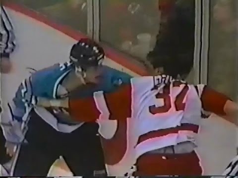 Jim Kyte vs Stu Grimson - Sharks vs Wings April 13/'95