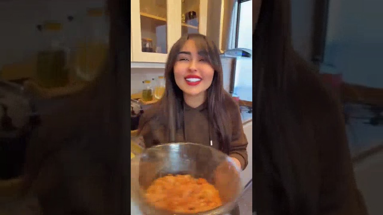 واخيرا اسراء تعمل اطيب شاورما رمضانية سورية 😍😍