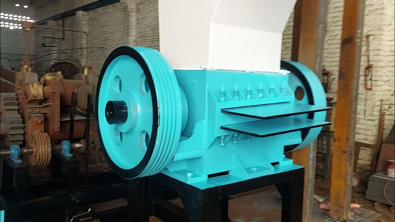 Plastic scrap grinder 32" inch with input and output conveyor belt star