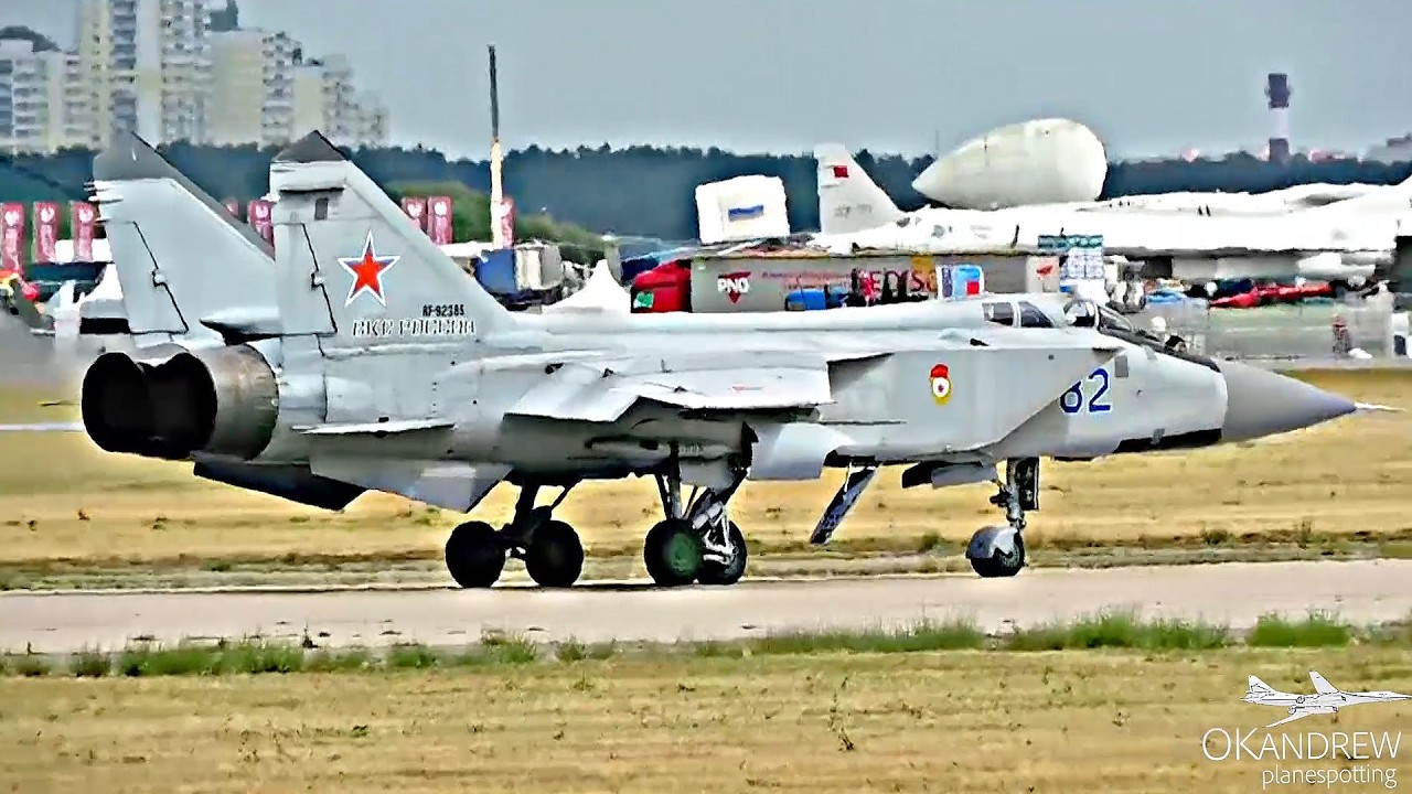 МиГ-31 Такое нельзя пропустить. Горячий взлёт на форсаже.