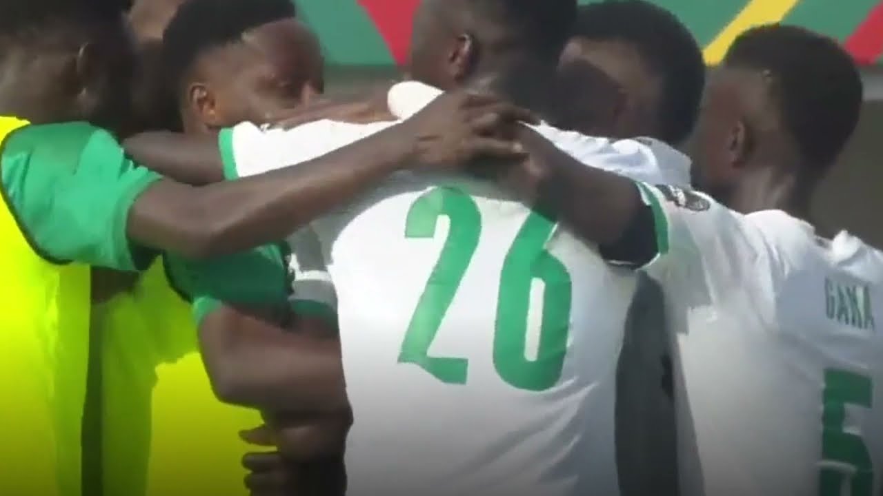 Regardez le penalty très bien tiré de Sadio Mané a la 97' minute du match