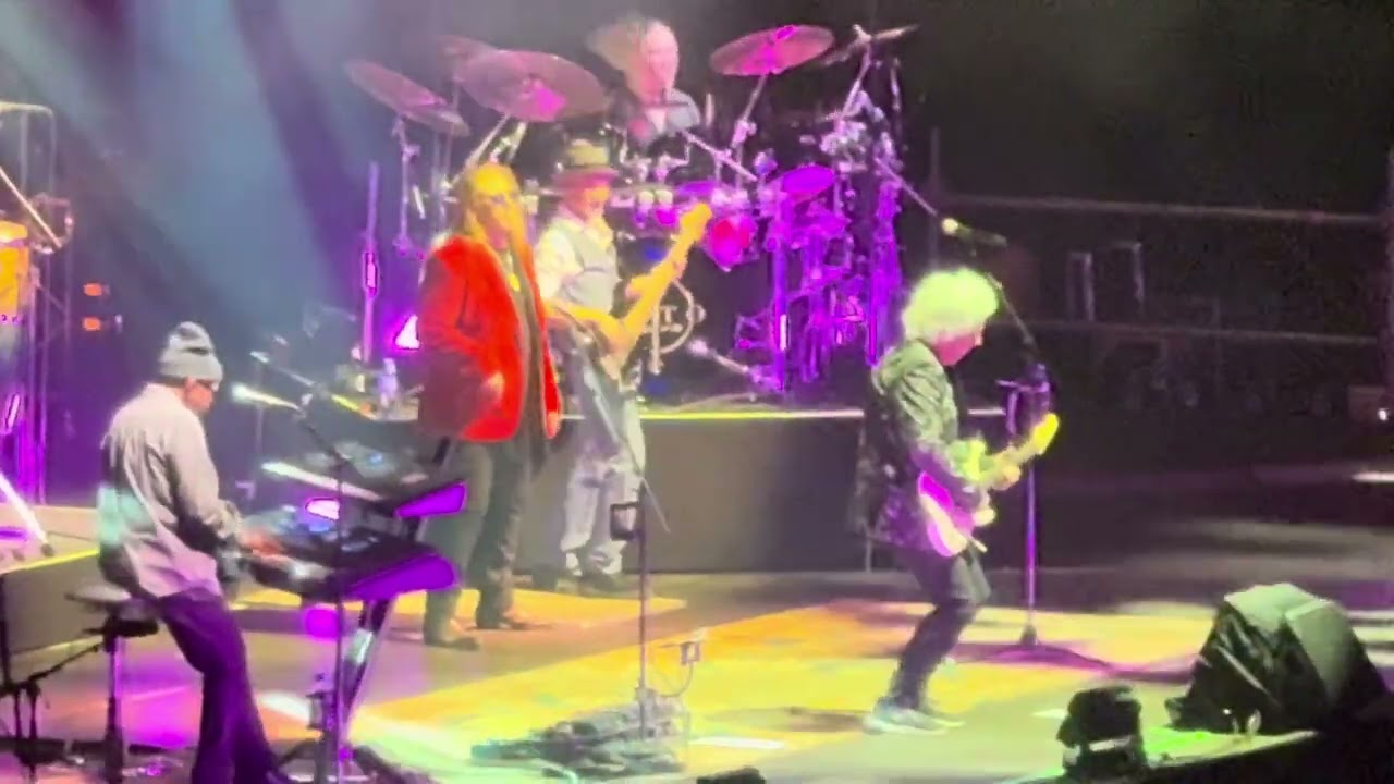 TOTO - Don’t chain my heart @Gelredome 08-02-2025