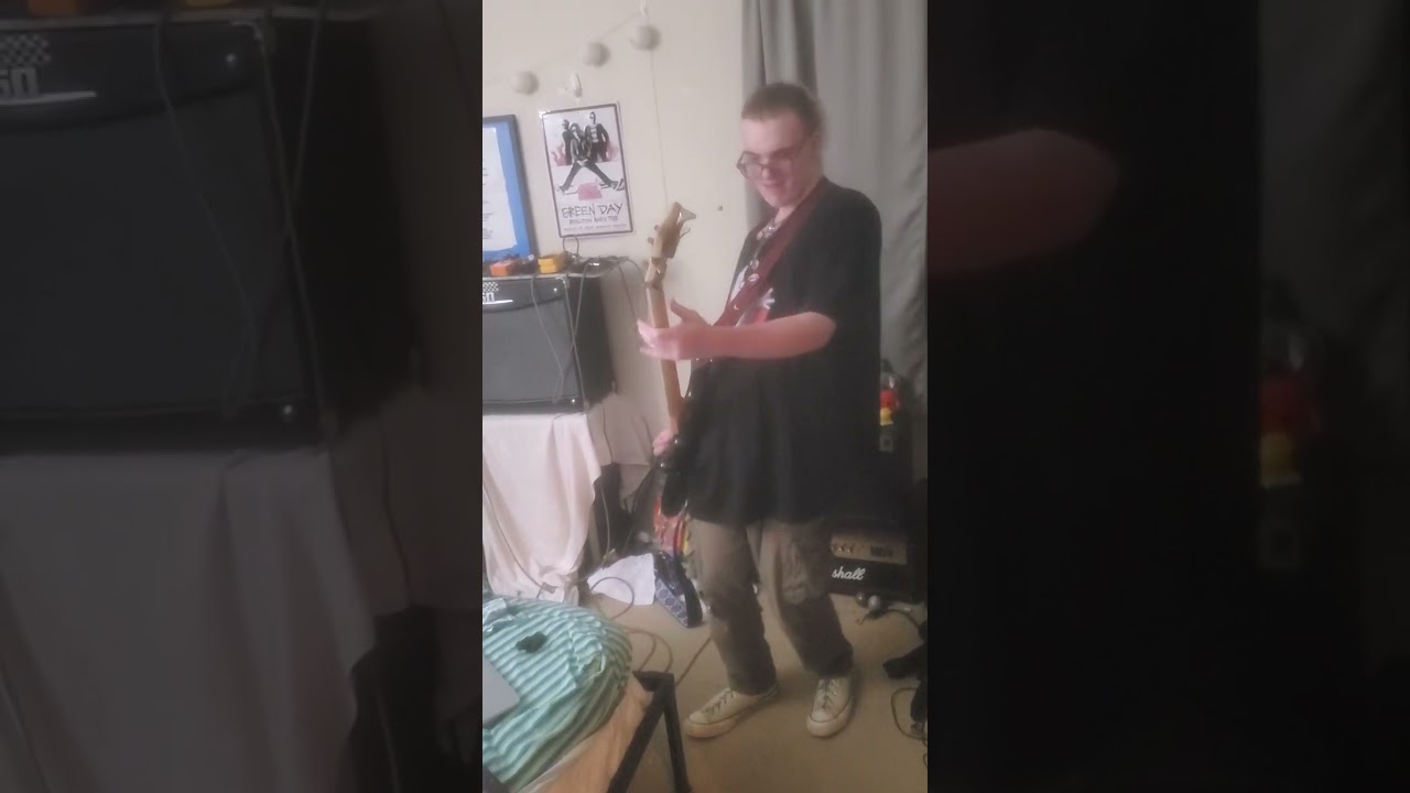 Turn the corner bass cover