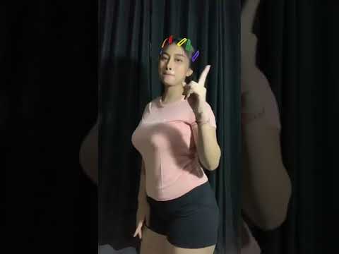 goyangan hot sri ayu tarisa