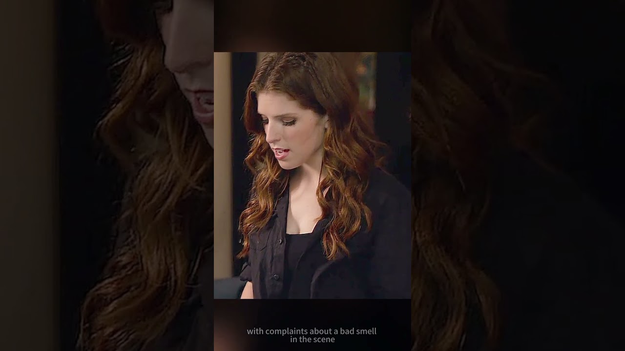 🎛️ "This Christmas song is trash. But I can fix it." | Beca's Flashlight Moment ✨