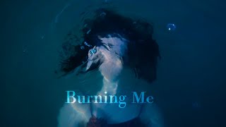Juliana Murr – Burning Me (Official Lyric Video)
