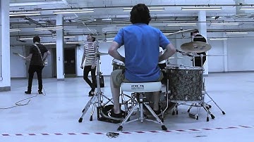 South Of Summer - Time And Tide Wait For No Man [OFFICIAL MUSIC VIDEO]