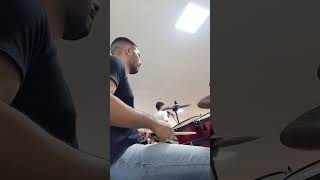 Entre Nós - Drum Cover #drums #baterianolouvor #music #cover #bateristacatolico #shorts #santamissa