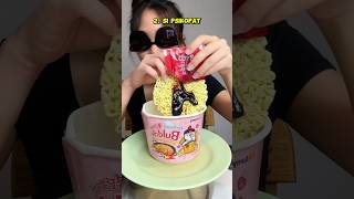 PSIKOPAT MAKAN MIE TAMPAK MENGGIURKAN TAPI 🤢