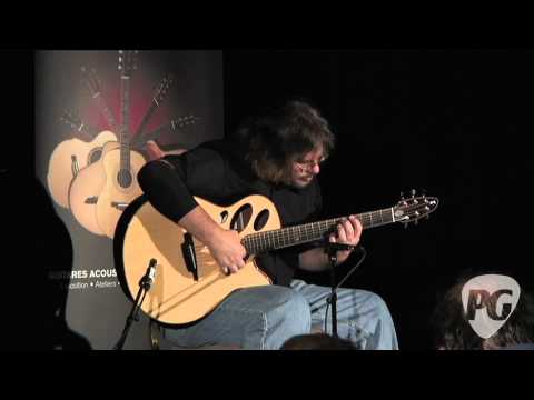 Montreal Guitar Show '10 - Sheldon Schwartz Guitar...