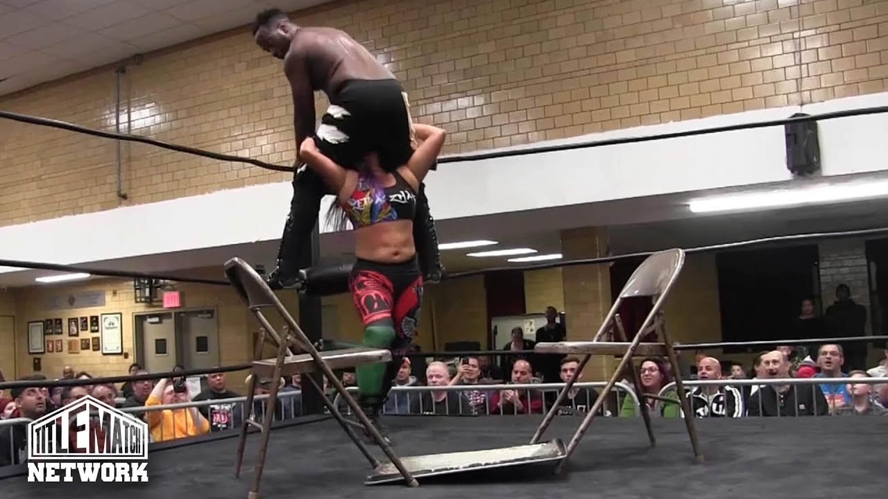 Zeda Zhang vs Isaiah Wolf (Intergender Wrestling)